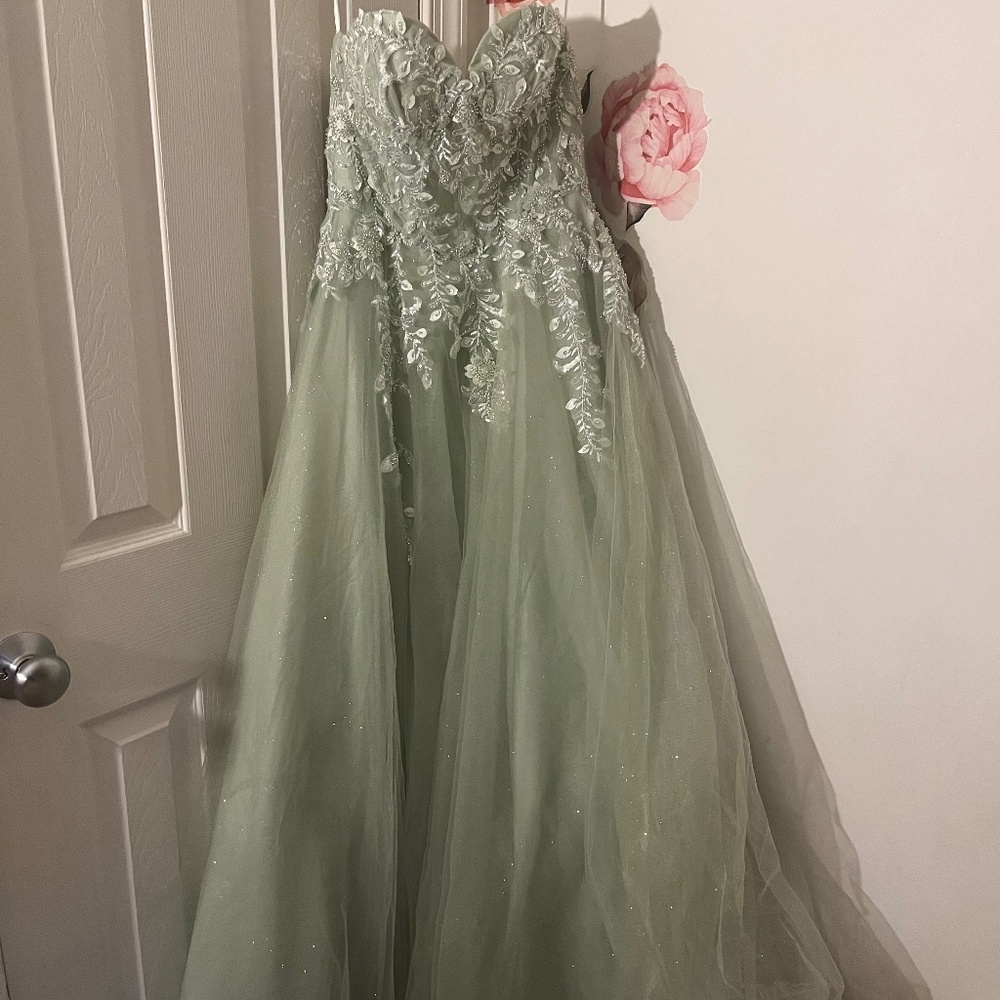 Green prom dress!